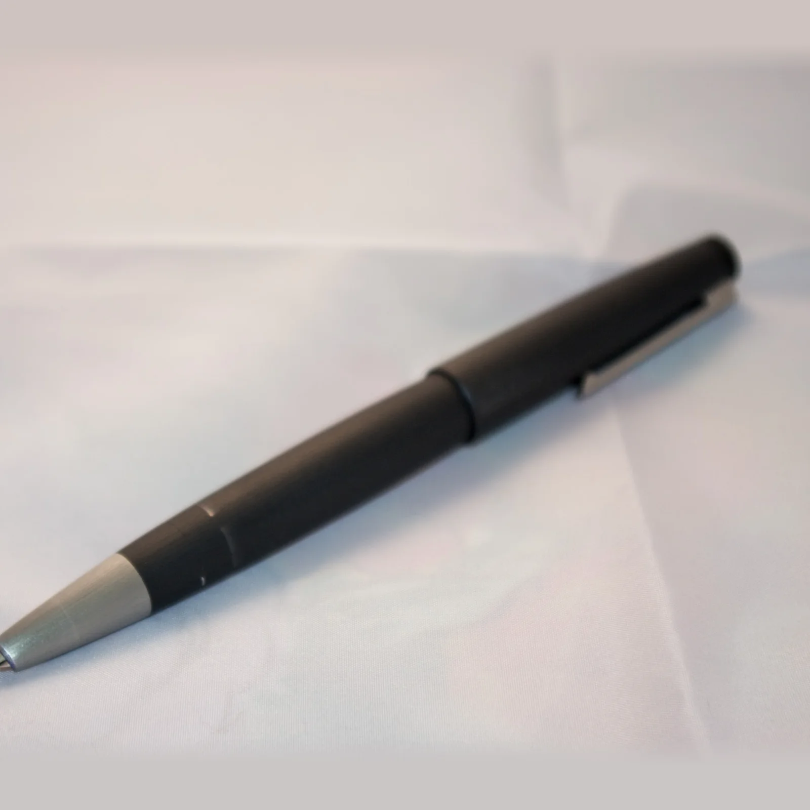 Lamy Lamy 2000，钢笔